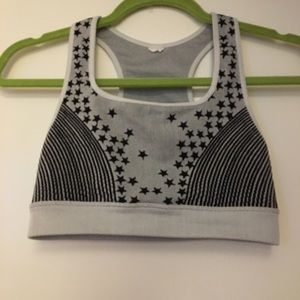 Fabletics star sports bra